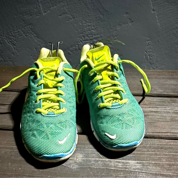 Nike green and yellow running shoes #running size W7.5 ready to wear - Picture 1 of 7